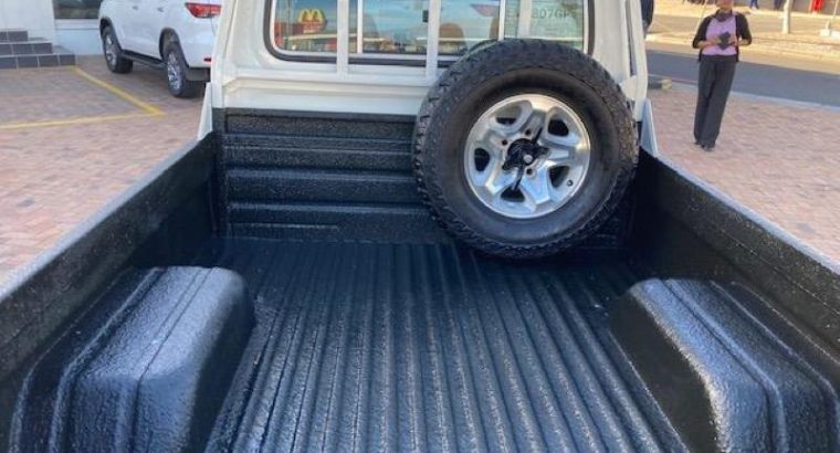 Toyota Land Cruiser 79 4.5D