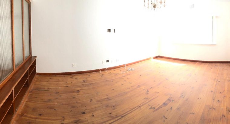3 Bedroom Apartment in Wynberg, Cape Town
