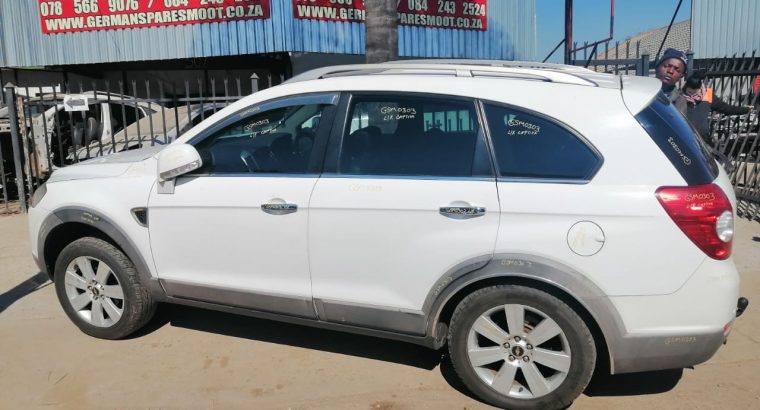 Chev Captiva 3.2 2008 Stripping for spares