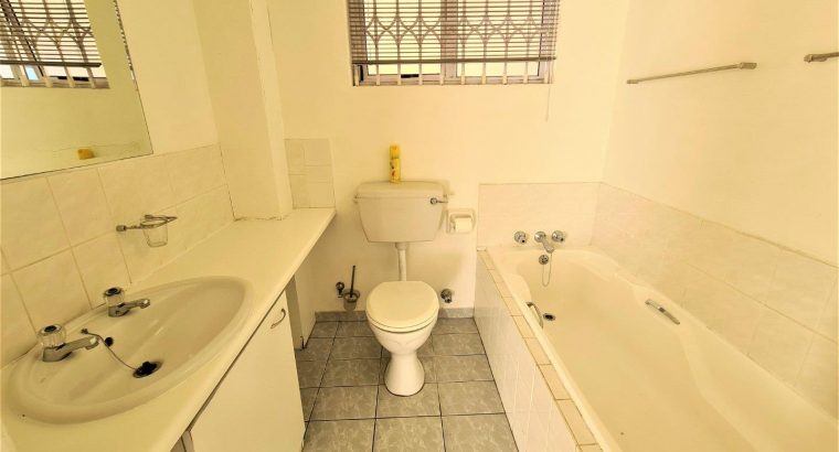 2 bedroom Apartment in Rondebosch, Cape Town