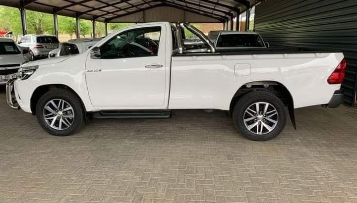 TOYOTA HILUX BAKKIE USED FOR SALE