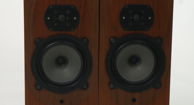 B&W DM22 Speakers