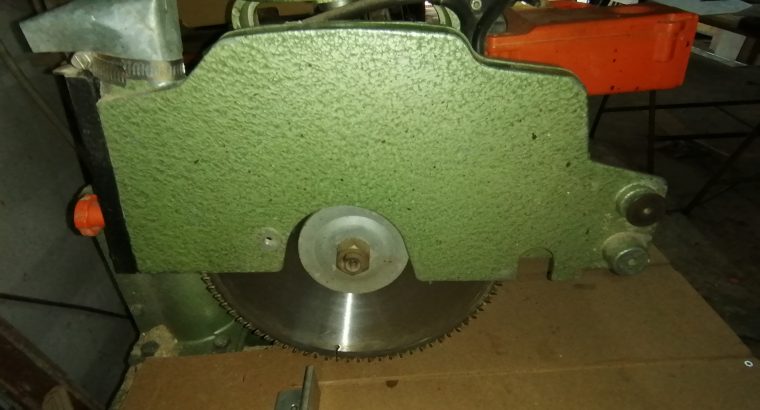 DEWALT Radial Arm Saw