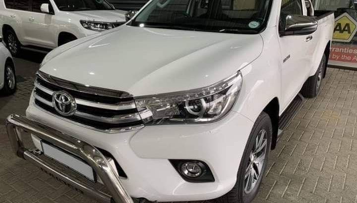 TOYOTA HILUX BAKKIE USED FOR SALE