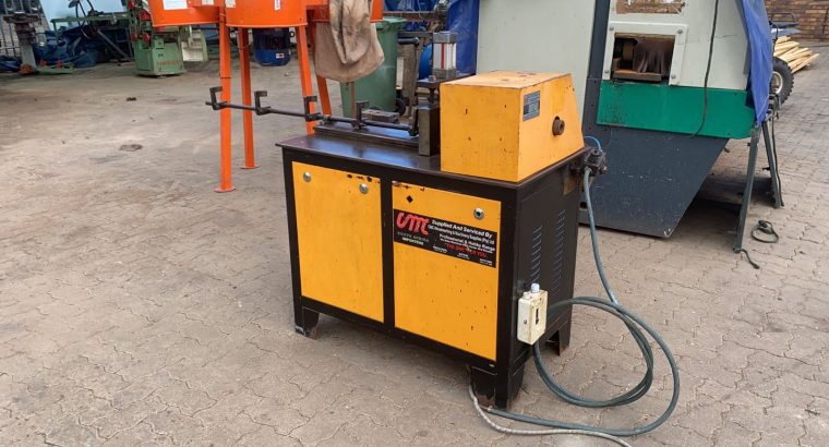 Metal Twisting Machine, CMC