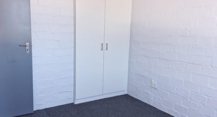 3 Bedroom Apartment in Wynberg Cape Town