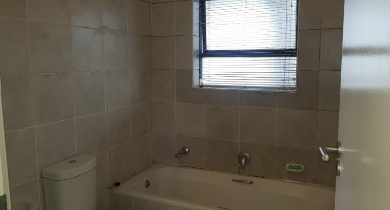 2 Bedroom Apartment / Flat to Rent in Grassy Park Cape Town