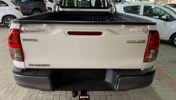 TOYOTA HILUX BAKKIE USED FOR SALE