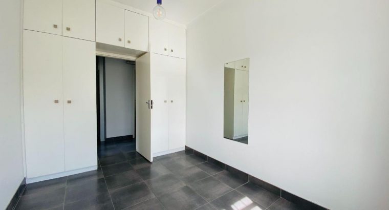 3 bedrooms Apartment in ZONNEBLOEM Cape Town