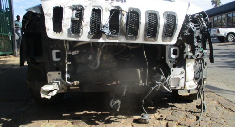 Jeep Cherokee 3.2 KL 2013-19 stripping for used parts