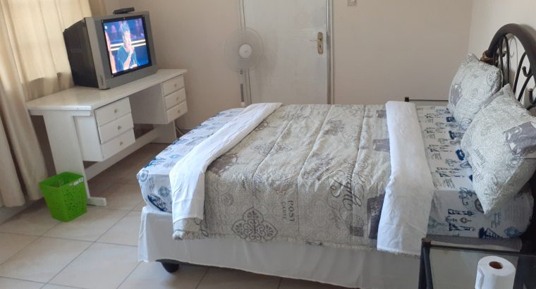 Salvador Guest House Vaal 0848103487
