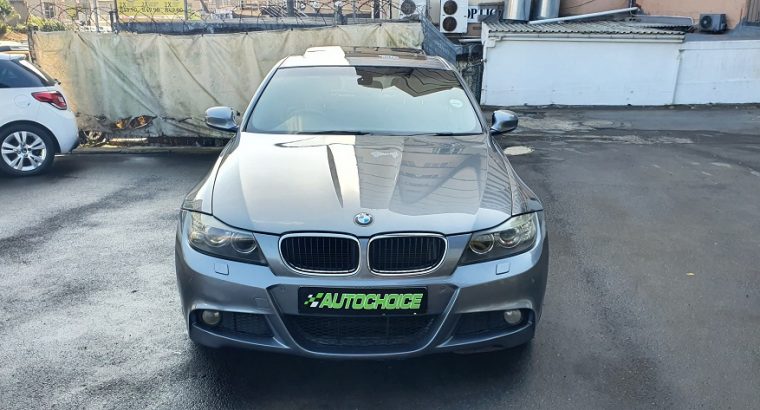 2011 BMW 320i M SPORT – SUNROOF
