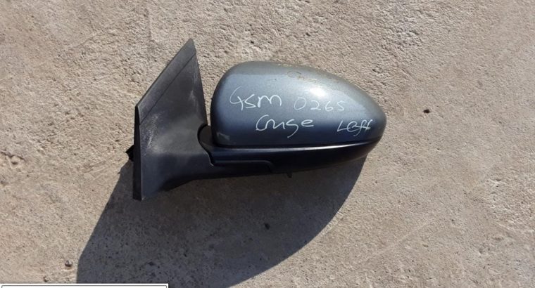 Chevrolet Cruze Used Door Mirror & Spares
