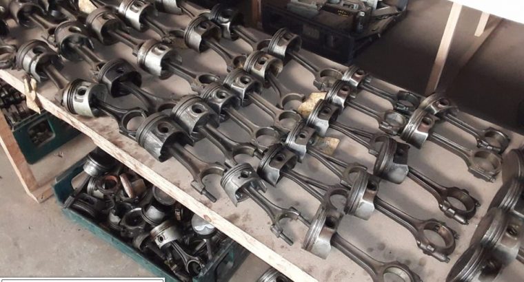 Chevrolet Used Piston, Conrods and Spares