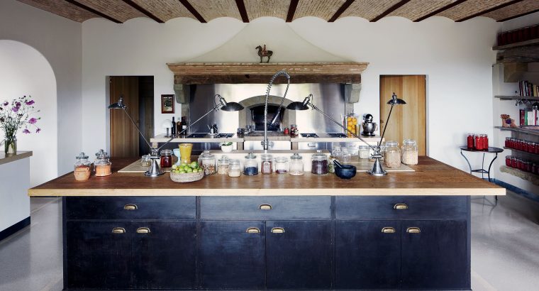 We specialize in House Renovations