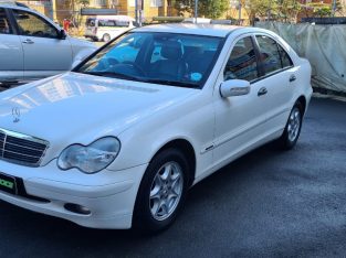 2002 MERCEDES BENZ C180 AUTO 82000KMS