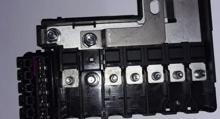 Polo Vivo fuse relay box for sale