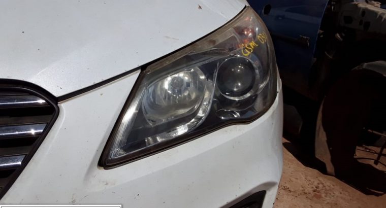 Suzuki Ciaz 2015 Used Headlight & Spares