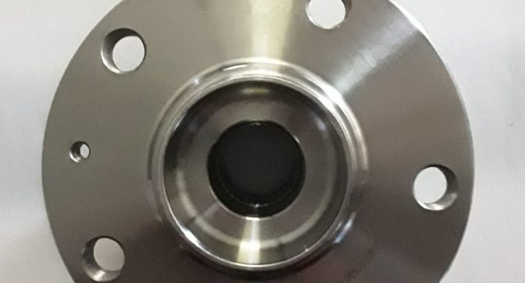 Vw Golf 5,6,7 front hub for sale