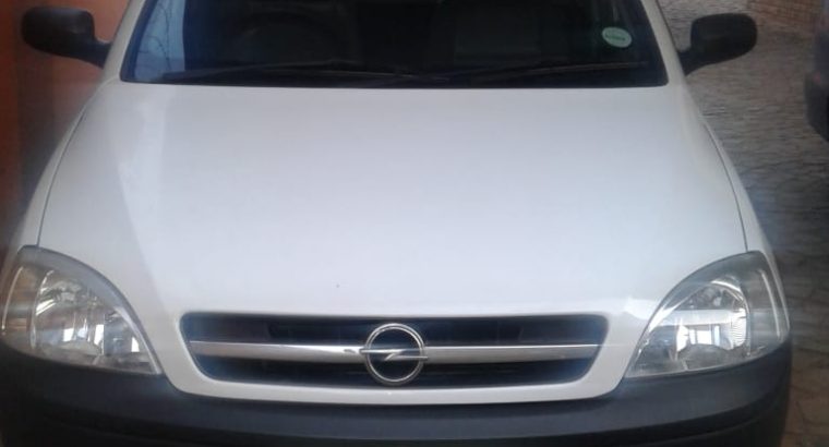 2008 corsa utility