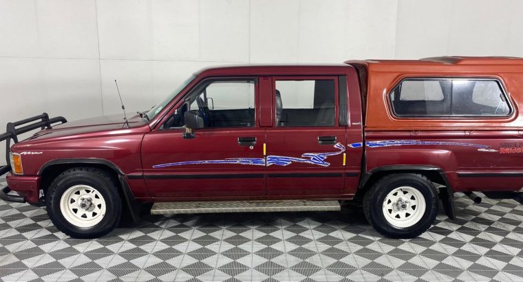 1998 Toyota Hilux 2400 For Sale