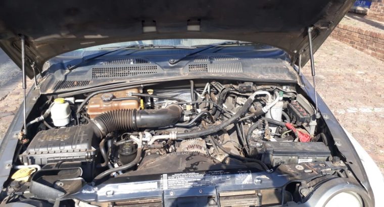 Jeep Cherokee 3.7 KJ 2002-07 stripping for used spares