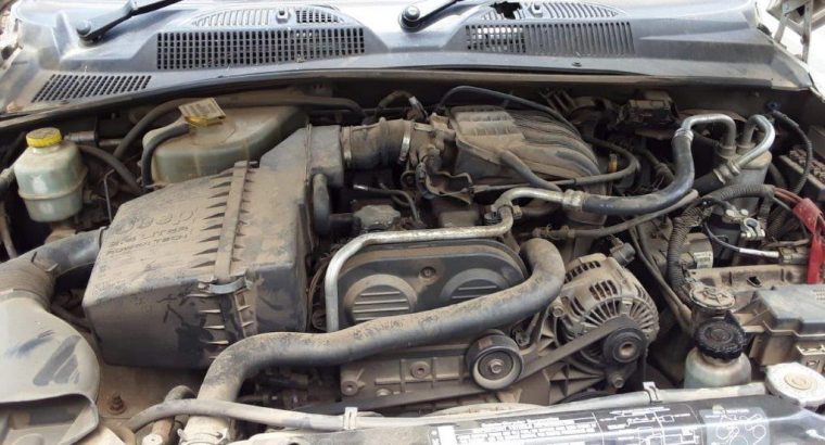 Jeep Cherokee 2.4 KJ 2002-07 stripping for used spares