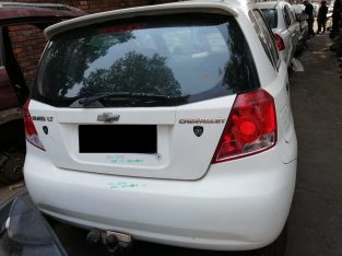 Chev Aveo 1.5 2003 Hatchback USED Rear Bumper and Tailgate