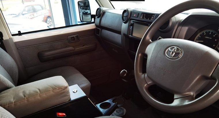 2016 TOYOTA LAND CRUISER 79 4.5D P/U D/C