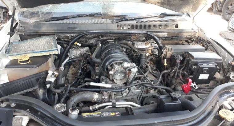 Jeep Grand Cherokee 5.7 WK 2005-10 stripping for used spares