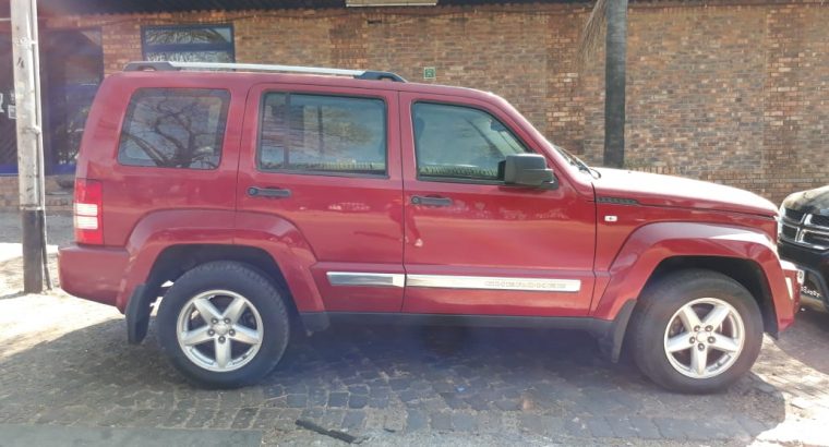 Jeep Cherokee 2.8 KK 2008-13 stripping for used spares