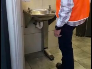 Hot and cold conversion water saving device