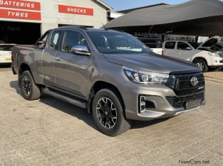Toyota Hilux 2.8 LEGEND 50 GD-6 P/U E/C M/T 4X4
