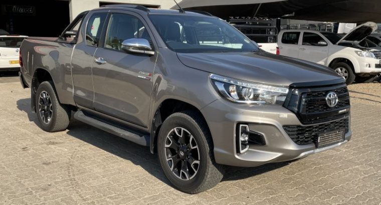 Toyota Hilux 2.8 LEGEND 50 GD-6 P/U E/C M/T 4X4