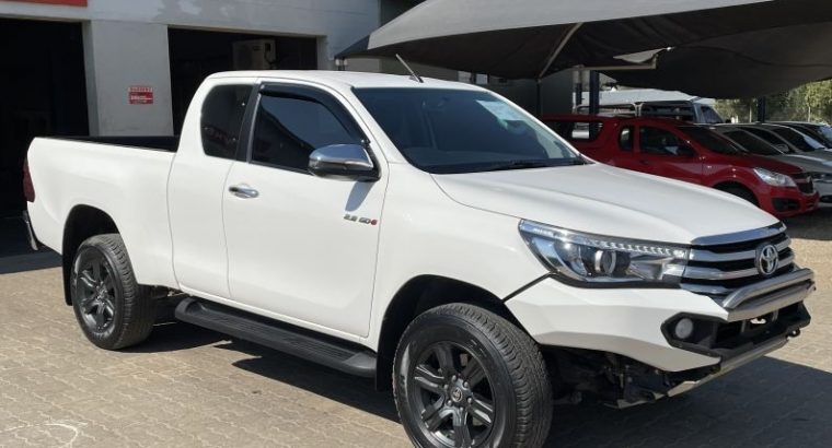 Toyota HILUX 2.8 GD-6 E/C 4X4