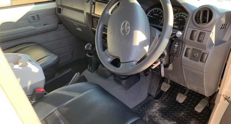2015 Toyota Land Cruiser 4.5 V8