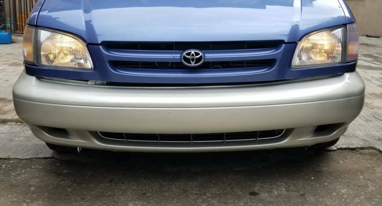 Toyota sienna model for sale by and drive 07033677631