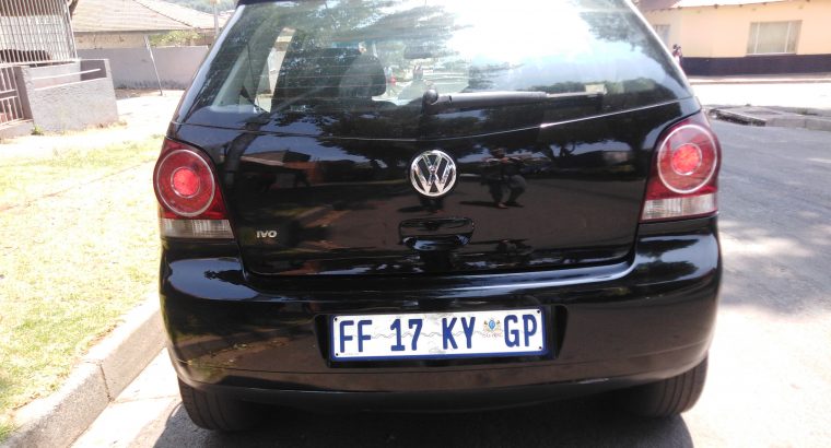 2016 polo vivo 1.4 hatchback 96000km