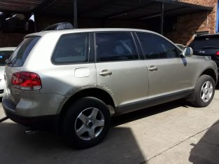 Vw Touareg 2.5 TDI stripping for spares