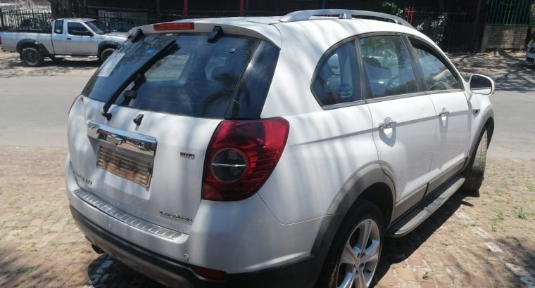 Chev Captiva 3.0 2011 used spare parts for sale
