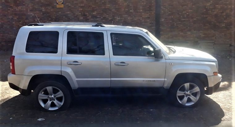 Jeep Patriot 2.0/2.4 MK 2007-17 stripping for used parts