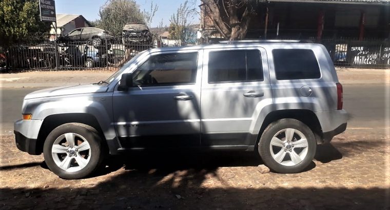 Jeep Patriot 2.0/2.4 MK 2007-17 stripping for used parts