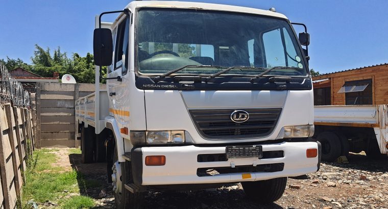 Nissan UD 90 8ton dropside truck on special