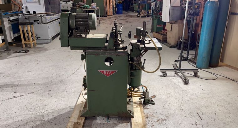 Adjustable 3-Drill Dowel Hole Borer, RYE