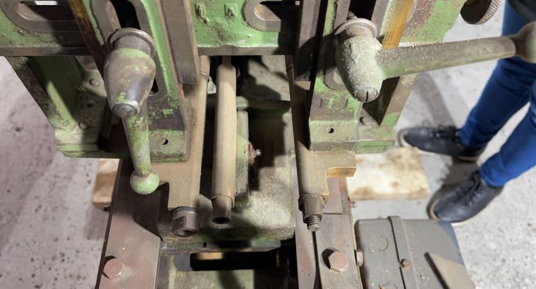 Adjustable 3-Drill Dowel Hole Borer, RYE