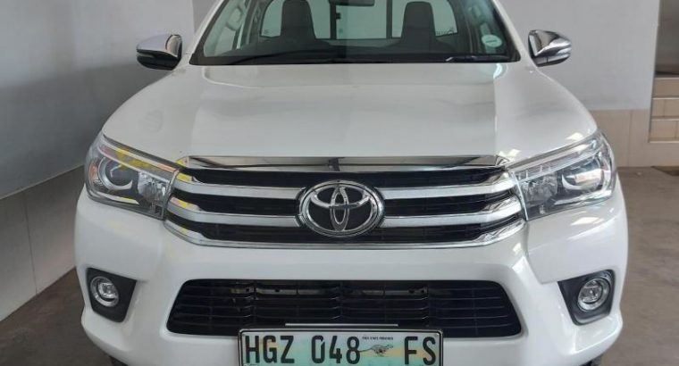 TOYOTA Hilux 3.0D4D SINGLE CAB LEGEND 45