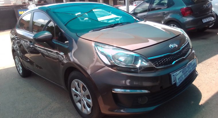 2015 Kia Rio 1.4 Engine Capacity Sedan with Manuel Transmission,
