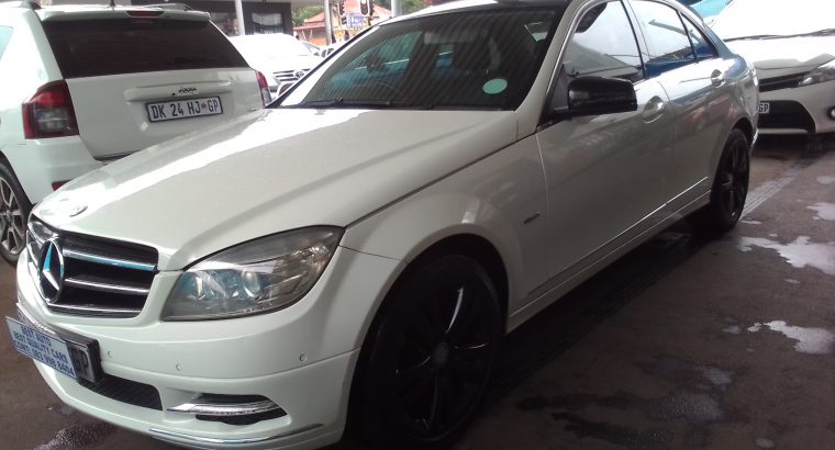 2011 Mercedes Benz C-180 Engine Capacity with Automatic Transmiss