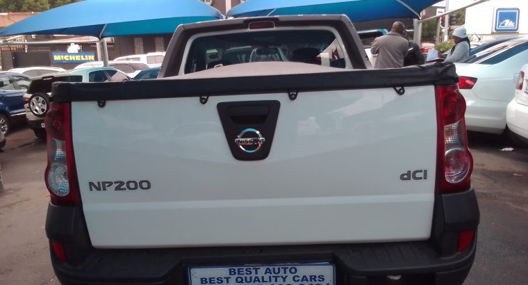 2018 Nissan Np-200 1.5 Engine Capacity with Manuel Transmission,