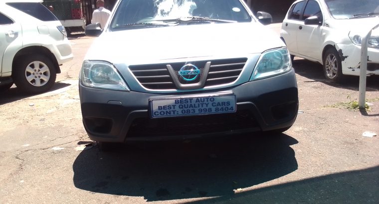 2014 Nissan Np-200 1.6 Engine Capacity Canopy with Manuel Transm
